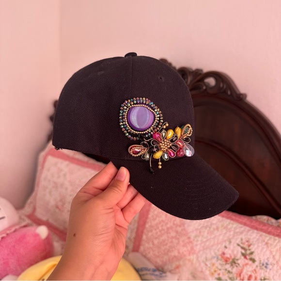 Decorative Cap - Picture 7 of 7